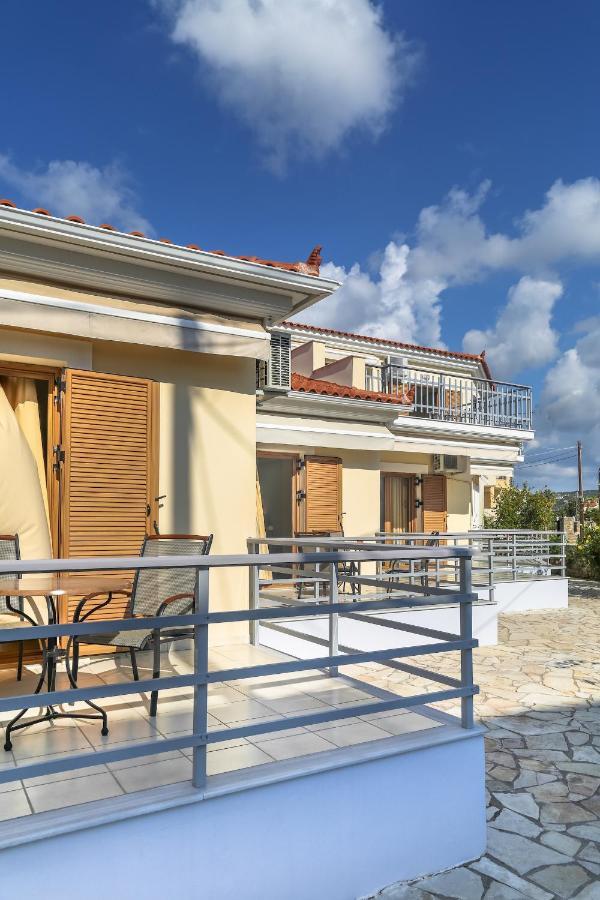 Eleni Suites Methoni Экстерьер фото