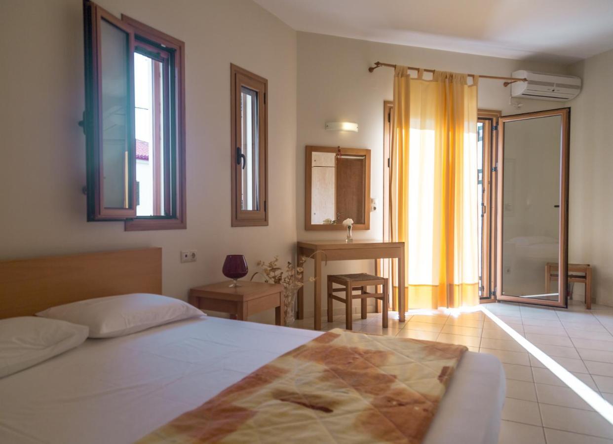 Eleni Suites Methoni Экстерьер фото