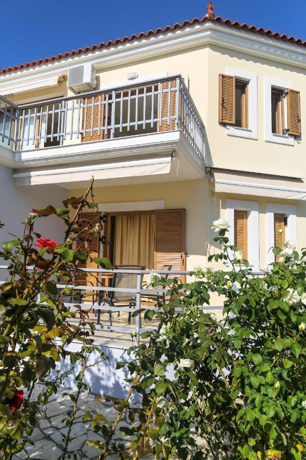 Eleni Suites Methoni Экстерьер фото